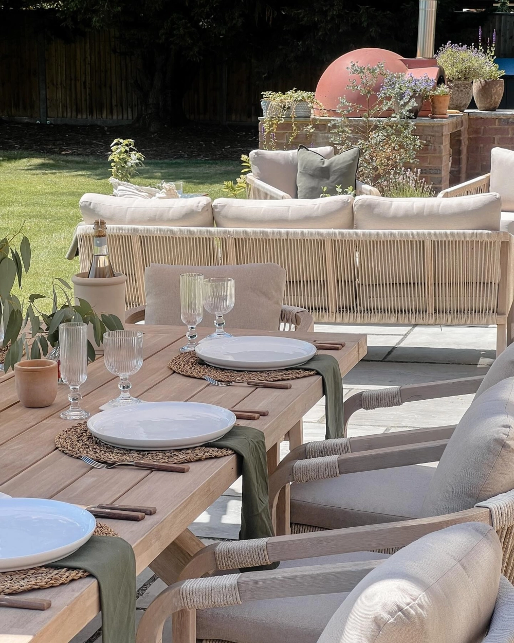 Mẫu bộ bàn ghế sân vườn ngoài trời đẹp bằng sắt nghệ thuật trang trí góc vườn