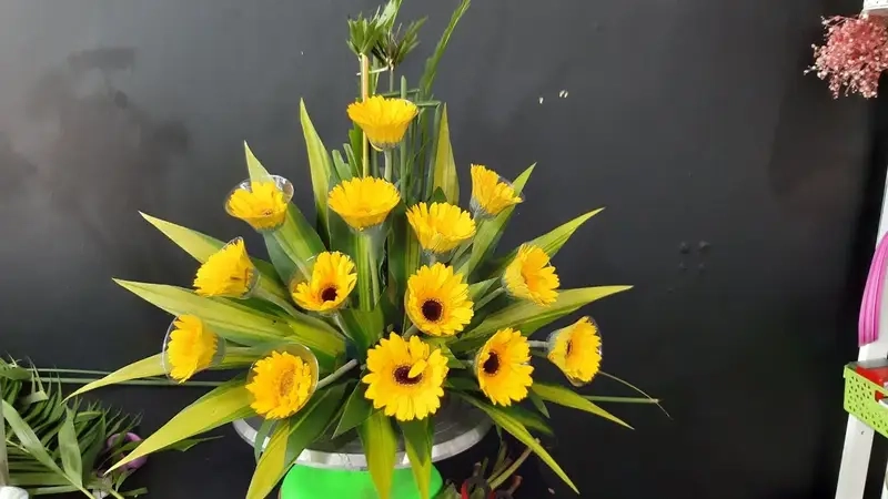 Cây để bàn thờ thần tài hợp phong thủy mang năng lượng tốt