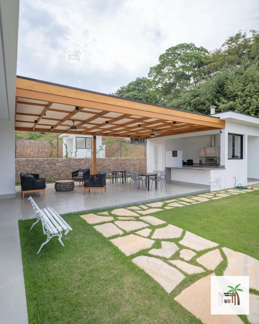 Chòi nghỉ sân vườn bằng sắt nghệ thuật tạo điểm nhấn tinh tế