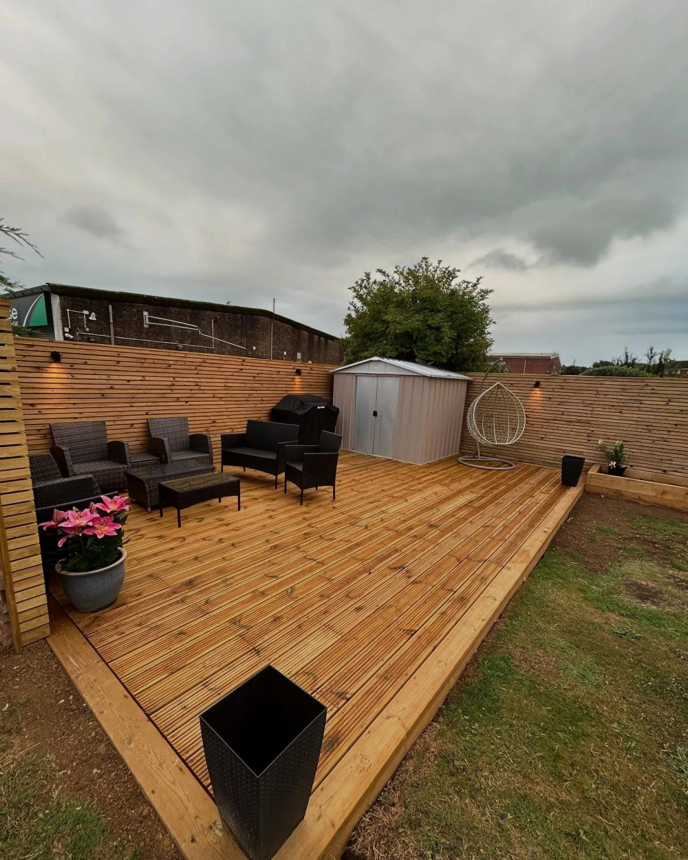 Sàn gỗ sân vườn tecwood cao cấp chống trơn trượt hiệu quả