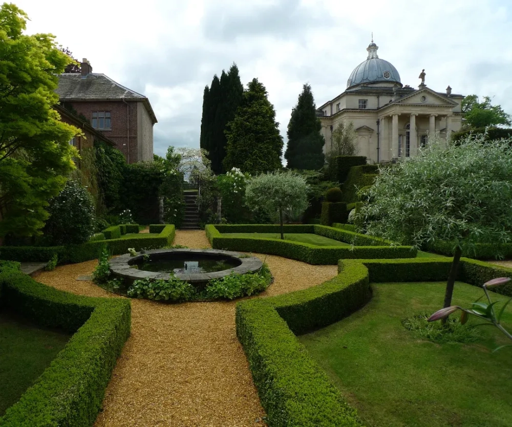 Sân vườn biệt thự đồi tùng phong cách bonsai nghệ thuật