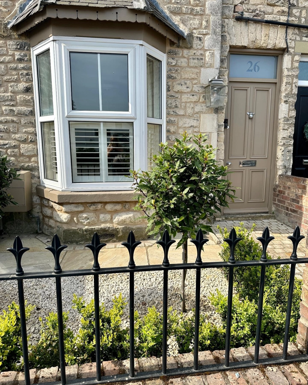 Đá lát sân vườn mini tạo điểm nhấn sang trọng