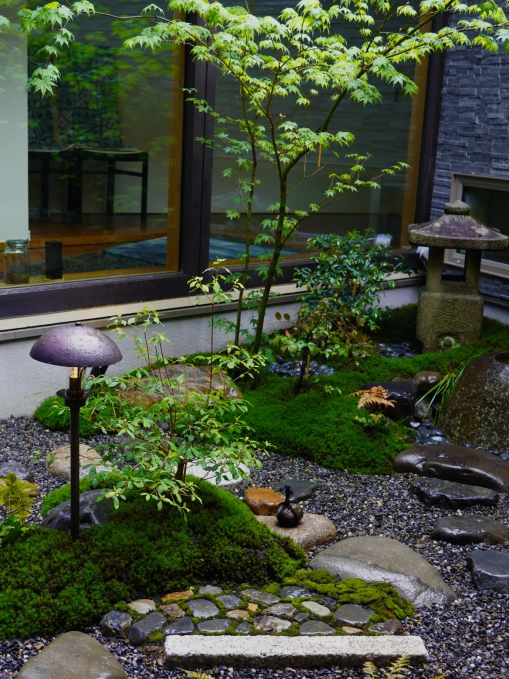 Mẫu thiết kế sân vườn nhỏ đẹp đơn giản tối ưu diện tích cho nhà phố