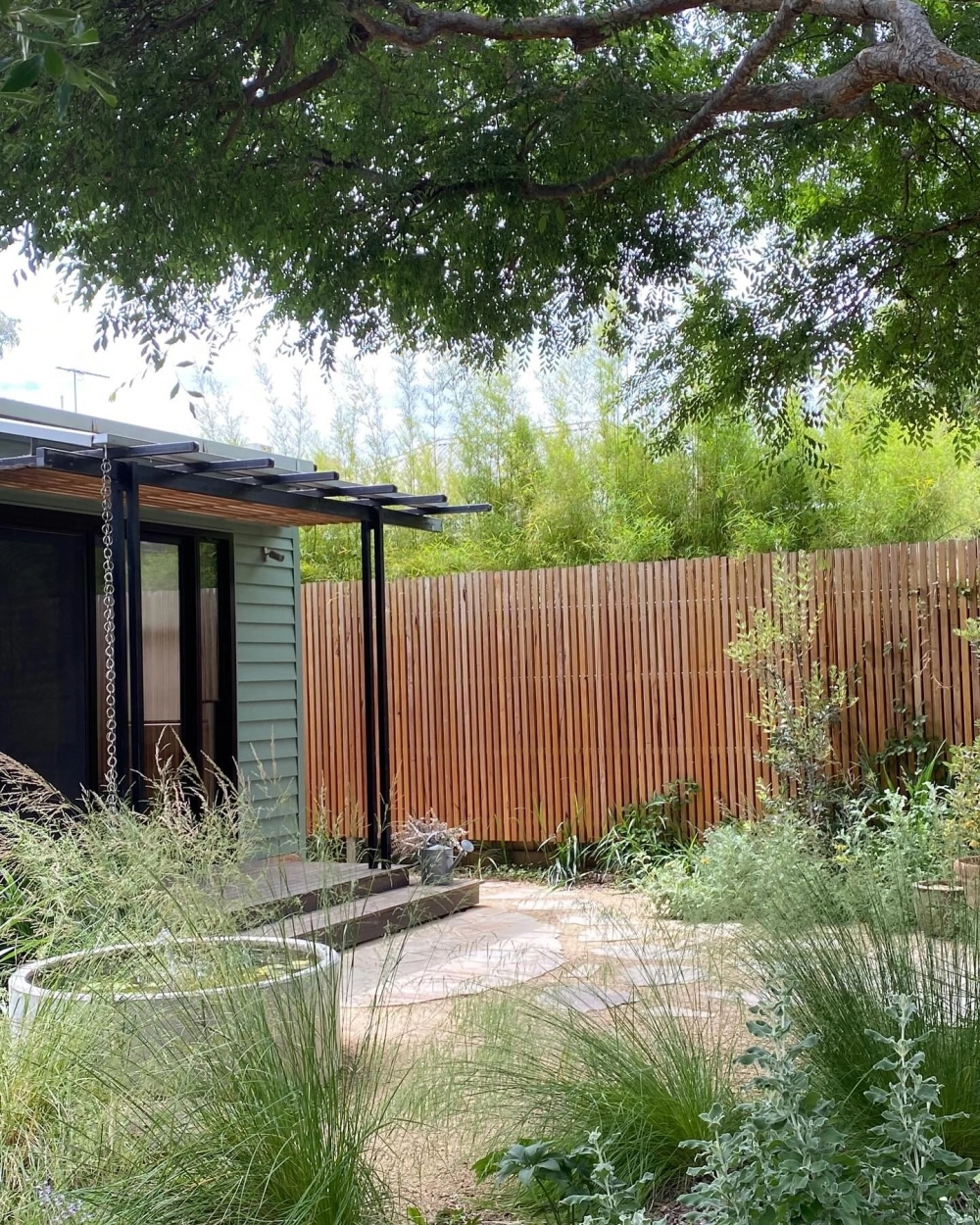 Nghệ thuật sắp xếp tranh sỏi sân vườn độc đáo và sáng tạo