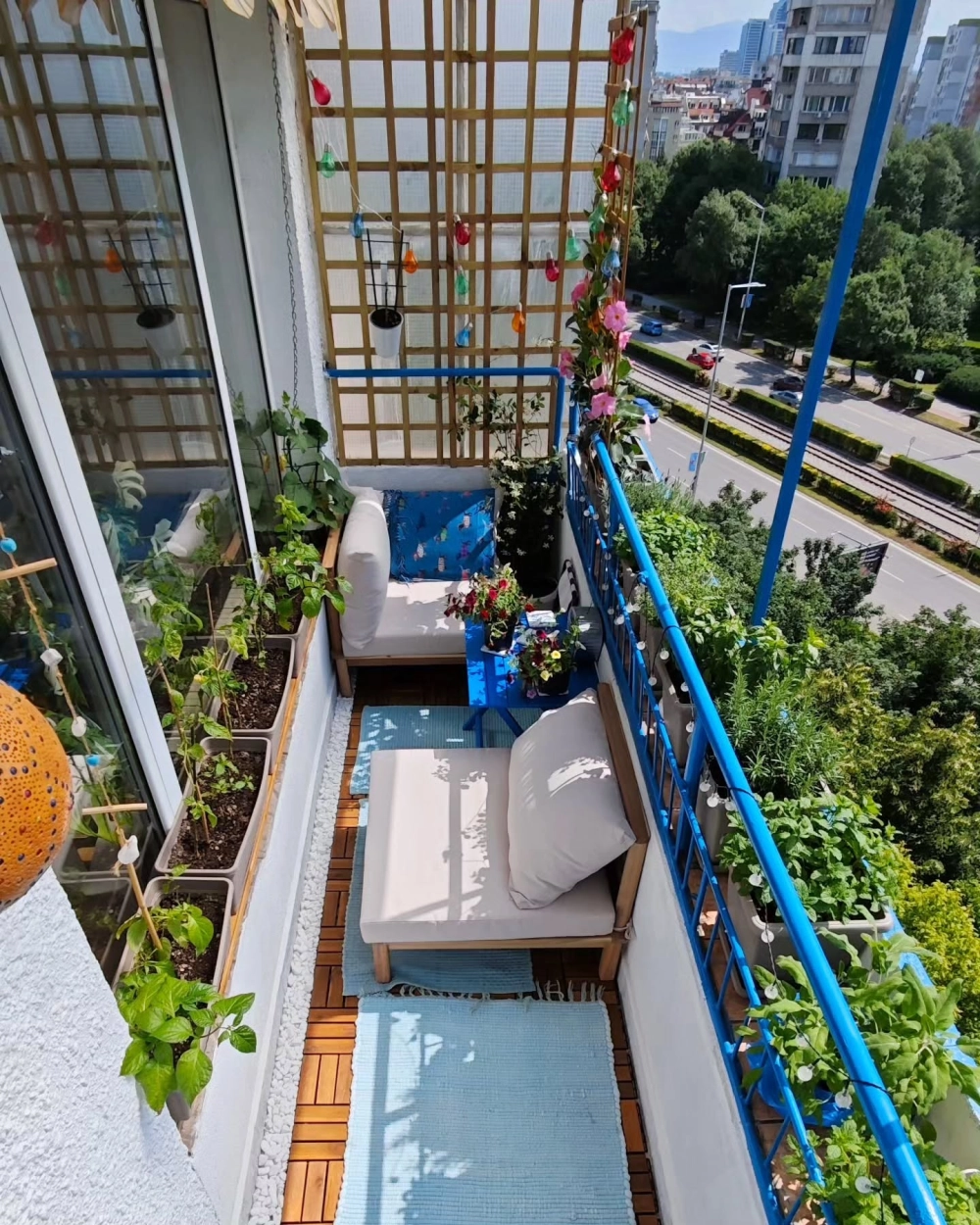 Trang trí ban công chung cư phong cách chill để thư giãn mỗi tối