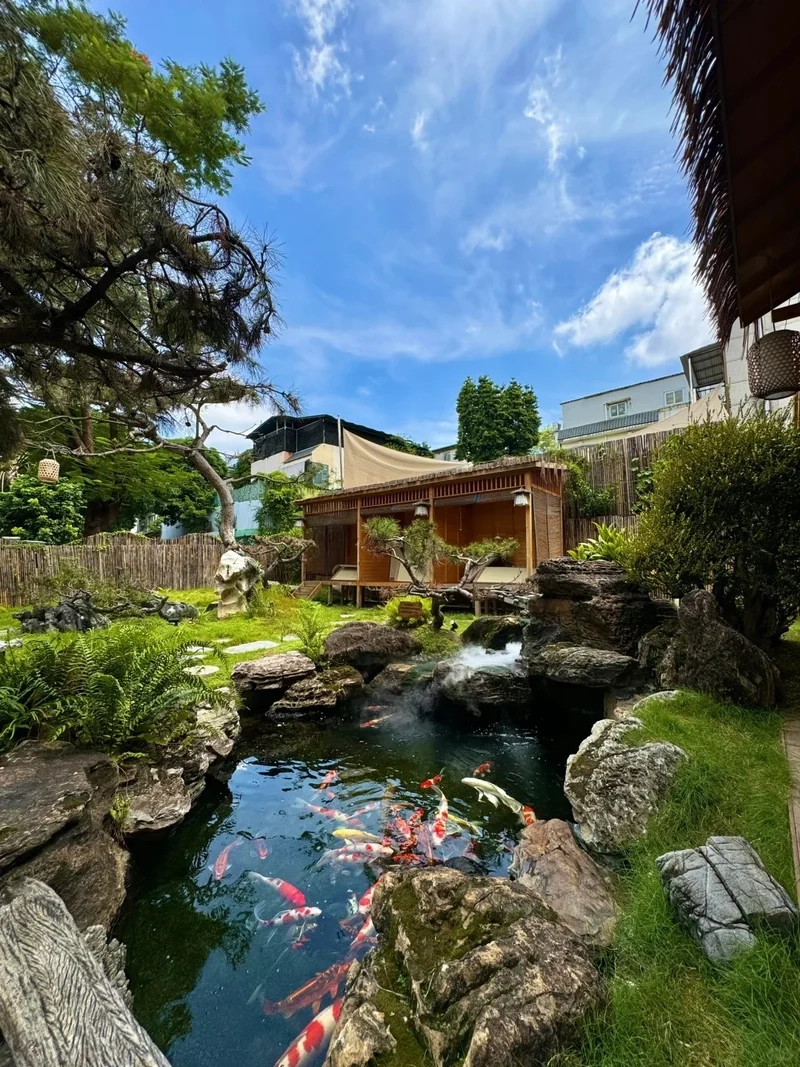 Ánh sáng tự nhiên làm nổi bật mẫu sân vườn phong cách Trung Hoa ánh sáng tự nhiên